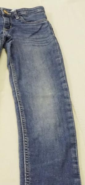 Jeanshose Gr. 134 von H&M (4207)